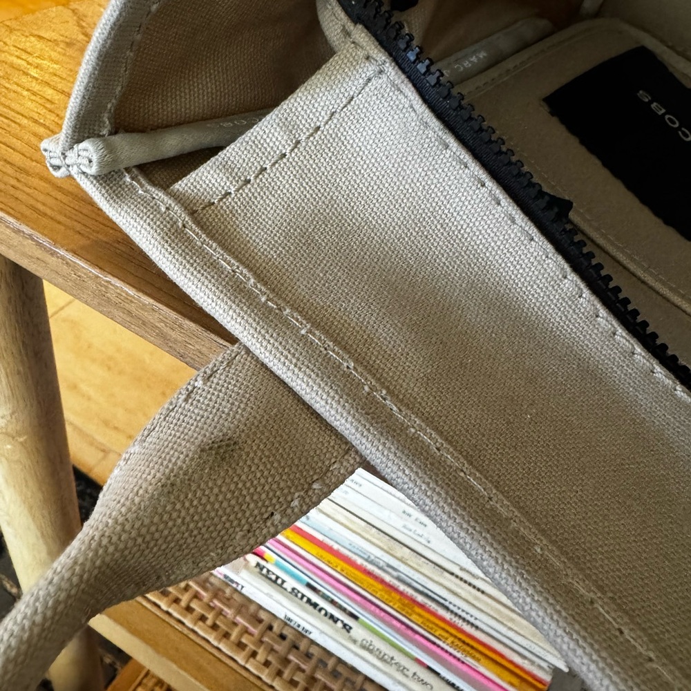 Marc Jacobs Medium Tote - Picture 8 of 8